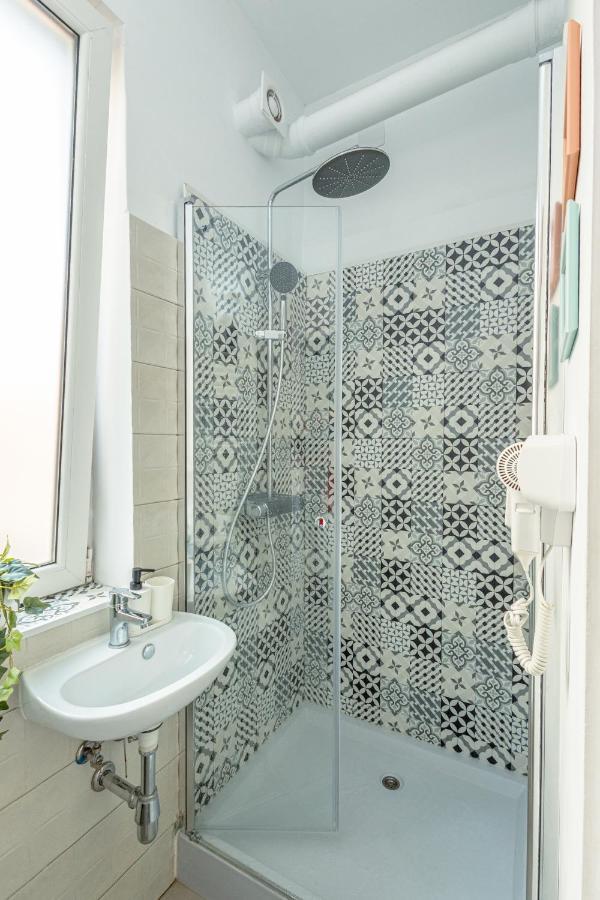 First Hostel Bucur 21 Bucureşti Eksteriør bilde